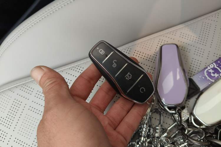 Used BYD Yuan UP 2025 Model 301KM Leading Version