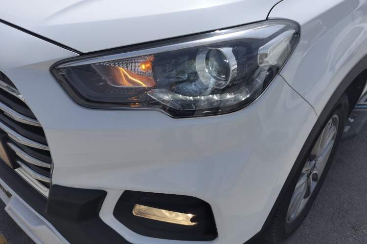 Used Hyundai ix35 2018 2.0L Automatic 2WD Zhiyong·Changxiang Edition Left Front Headlight
