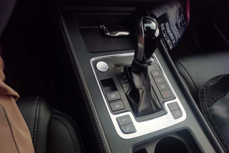 Used BYD Tang 2018 2.0T Automatic Smart Connect Prestige 7-Seater China V Standard