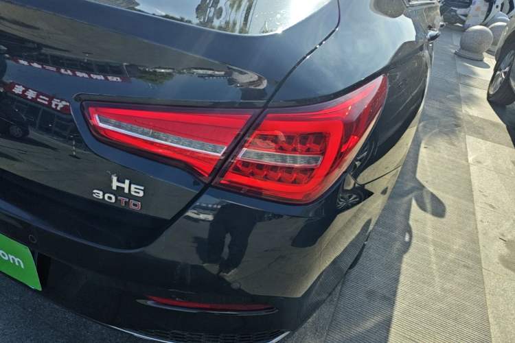 Used Hongqi H5 2019 30TD Dynamic Edition

