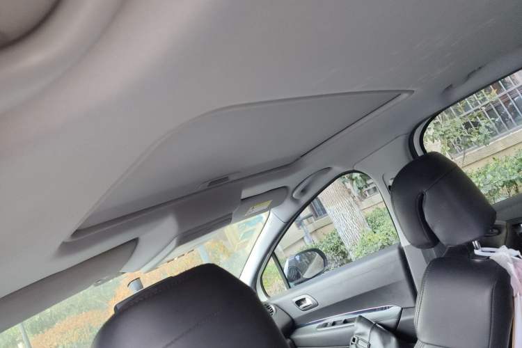 Used Peugeot 3008 2016 2.0L Automatic Classic Edition
