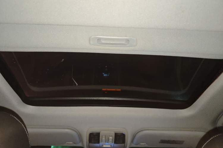 Used Luxgen U6 SUV 2014 2.0T ZhiZun Model