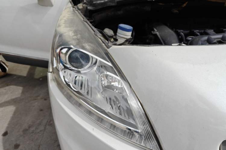 Used Peugeot 3008 2013 1.6THP Automatic Prestige Edition Right Front Headlight