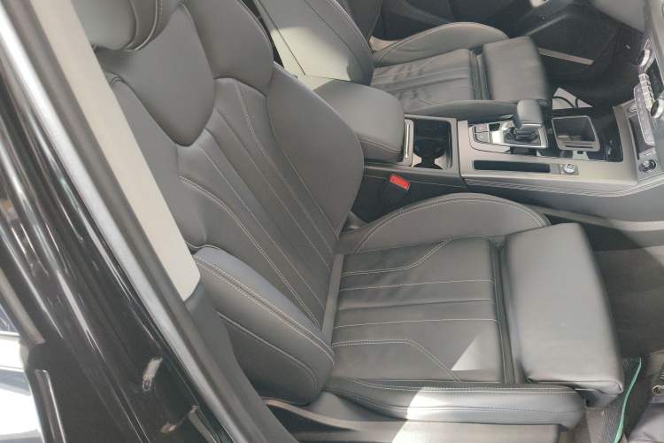 Used Audi Q5L 2022 Updated 45T Luxury Dynamic Version