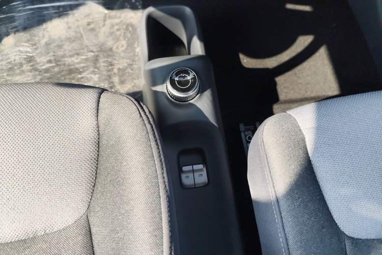 Used Wuling Zhiguang New Energy 2025 Model 305km Ambitious Edition