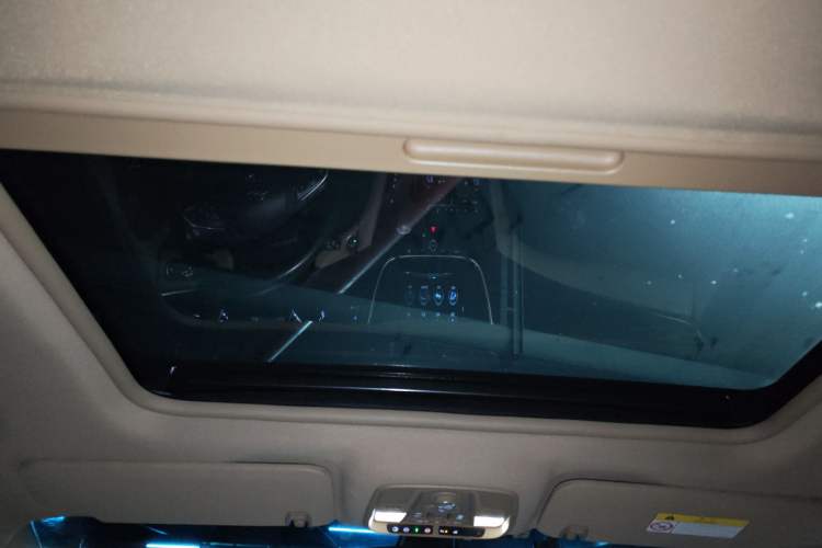 Used Buick GL8 2018 ES 28T Flagship Model China VI Standard
