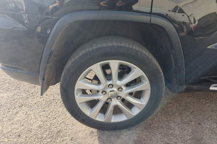 Used Jeep Grand Cherokee 2017 3.0L Comfort Navigation Edition
