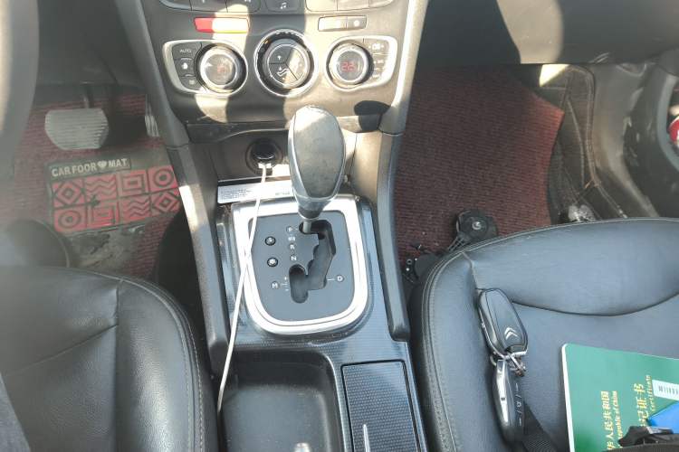 Used Citroen C4L 2013 1.6 THP Automatic Impression Edition Gear Lever