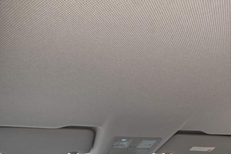 Used Dongfeng Fengdu MX6 2015 2.0L Manual 4x4 Navigation Edition Headliner