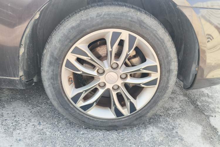 Used Geely Auto Emgrand 2016 Sedan 1.5L Manual Upward Edition