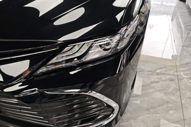 Used Toyota Camry 2021 2.0G Luxury Edition
