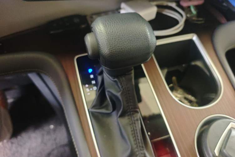 Used Toyota Sienna 2023 2.5L Hybrid Comfort Edition