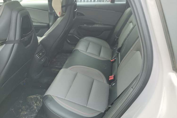 Used Hongqi EH7 2025 640 All-Wheel Drive Smart Selection Edition