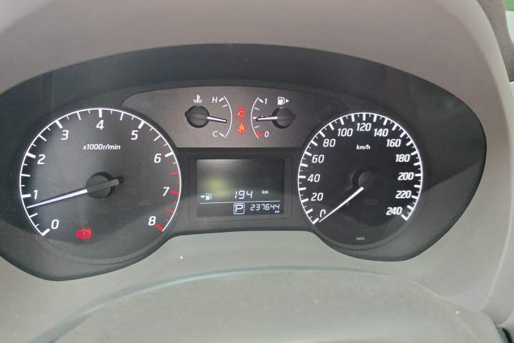 Used Nissan Sylphy 2012 1.6XE CVT Comfort Edition Instrument Cluster