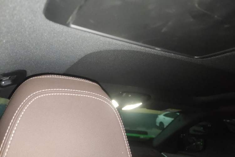 Used BMW 5 Series New Energy 2022 Restyled 535Le M Sport Package Headliner