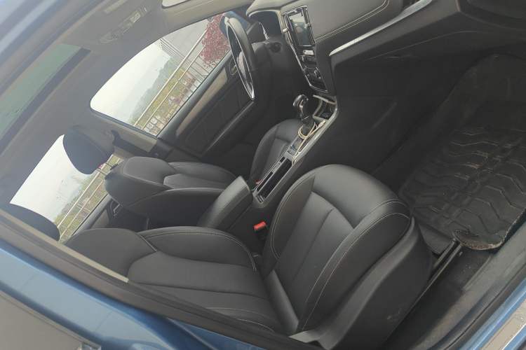 Used Roewe RX5 2018 20T Two-Wheel Drive Automatic Flagship Edition