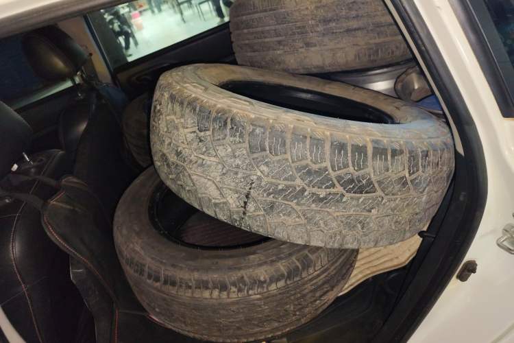 Used CHANGAN CS35 2014 1.6L Manual Luxury Model China IV Standard