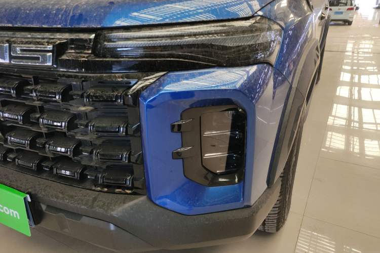 Used SAIC MAXUS Xingji 2023 Starry H 2.0T Automatic Diesel Dual-Turbo All-Wheel Drive Luxury Edition Long Wheelbase