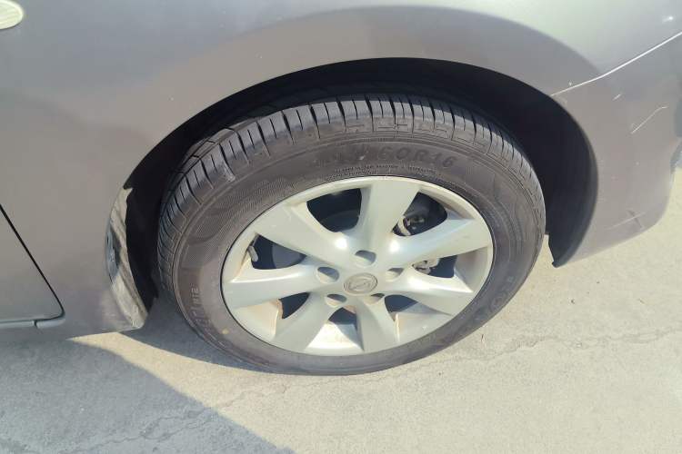 Used Nissan Tiida 2014 1.6L CVT Comfort Model
