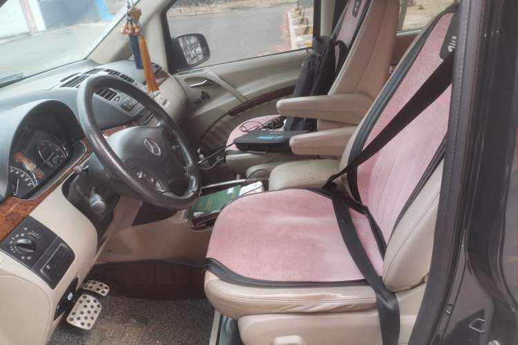 Used Mercedes-Benz Viano 2011 2.5L Navigator Edition