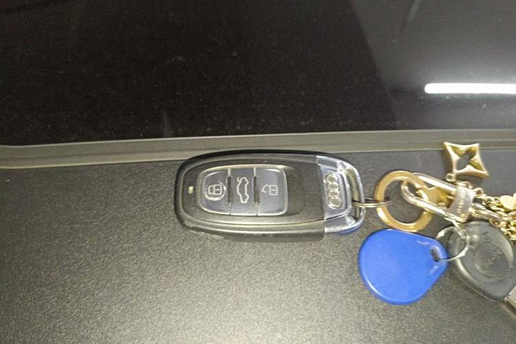 Used Audi A5 2013 Sportback 40 TFSI Vehicle Key