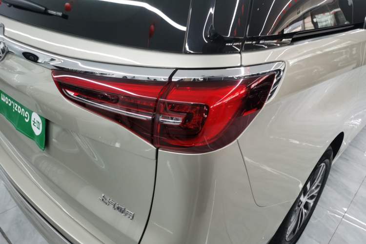 Used Buick GL8 2021 ES Landtrek 653T Comfort Edition