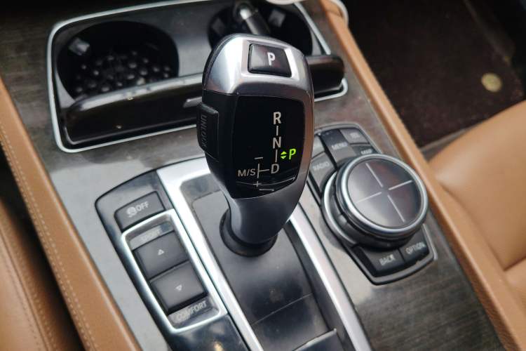 Used BMW 7 Series 2013 740Li Leading Model
