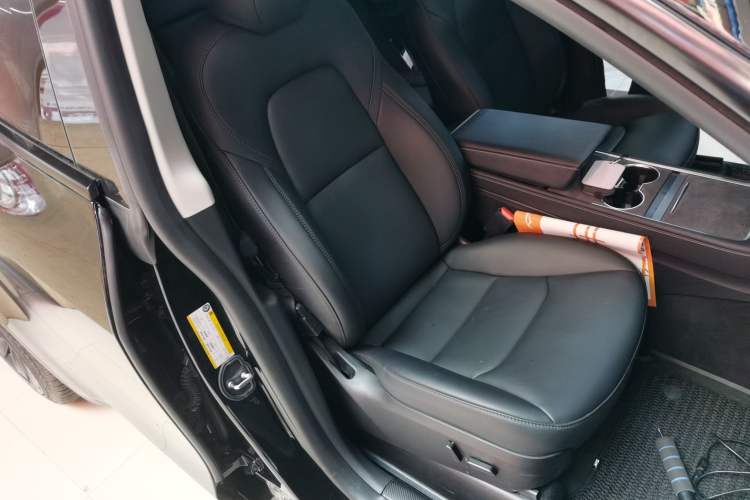 Used Tesla Model Y 2023 Rear-Wheel-Drive Version