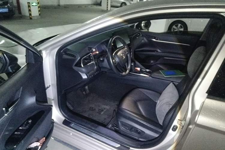 Used Toyota Camry 2023 2.5G Luxury Edition