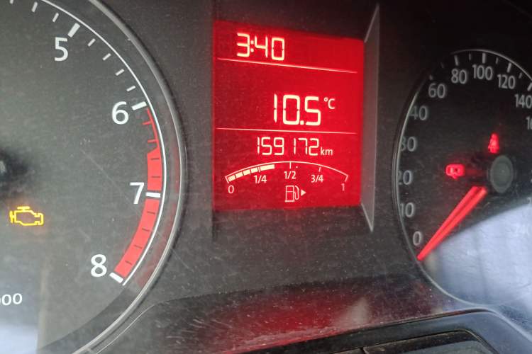 Used Volkswagen Santana 2013 1.4L Manual Fashion Edition Odometer Close Up