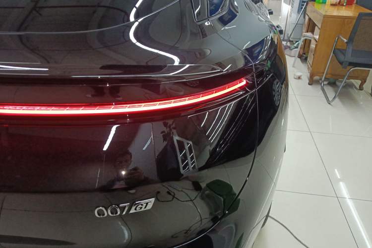 Used Zeekr 007GT 2025 Long-Range Rear-Wheel Drive Intelligent Driving Version 100 kWh Right Rear Taillight