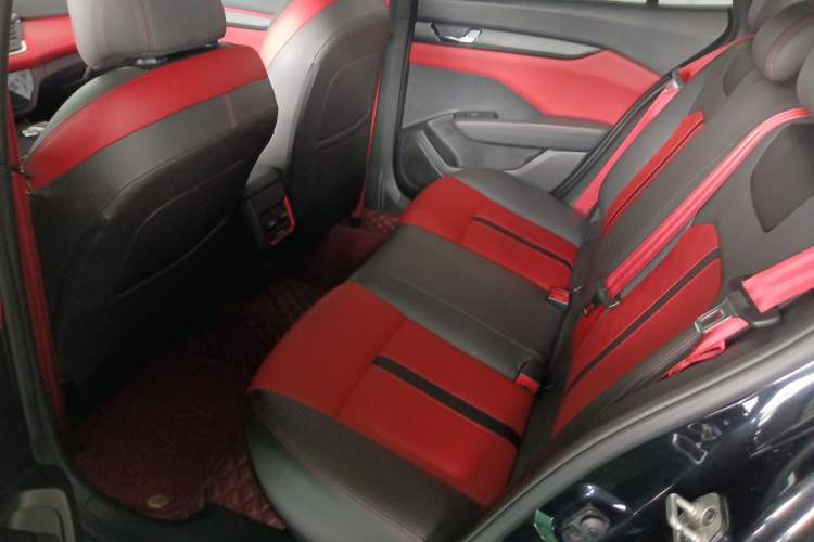 Used Dongfeng Aeolus Yixuan 2021 230T Automatic Zuiying Knight Edition Left Rear Seat