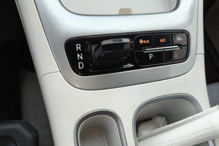 Used Geely Galaxy Geome 2025 310km Youth Edition Gear Lever