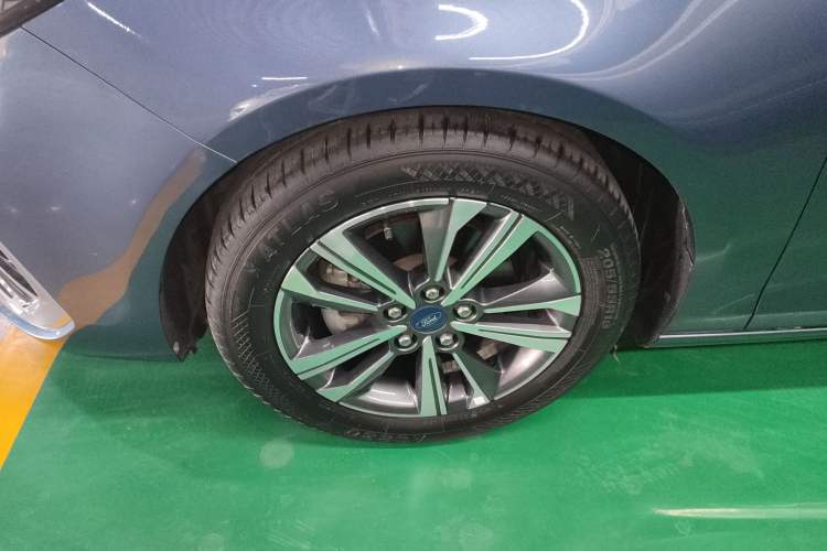 Used Ford Escort 2021 1.5L Automatic Diamond Edition Exterior 4