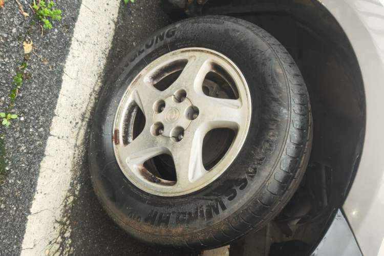 Used FORTHING Lingzhi 2016 M3 1.6L 7-Seater Comfort Model China IV Standard