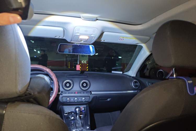 Used Audi A3 2016 Limousine 35 TFSI Prestige Edition Headliner