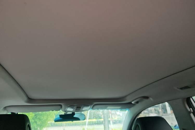 Used Hyundai Tucson 2015 1.6T Dual-Clutch Two-Wheel-Drive Smart Model Headliner