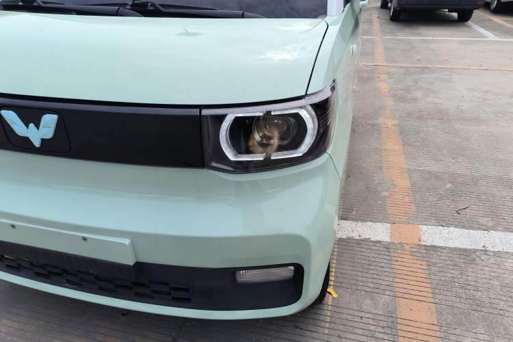 Used Wuling Hongguang MINIEV 2021 Macaron Premium Model – Lithium Iron Phosphate
