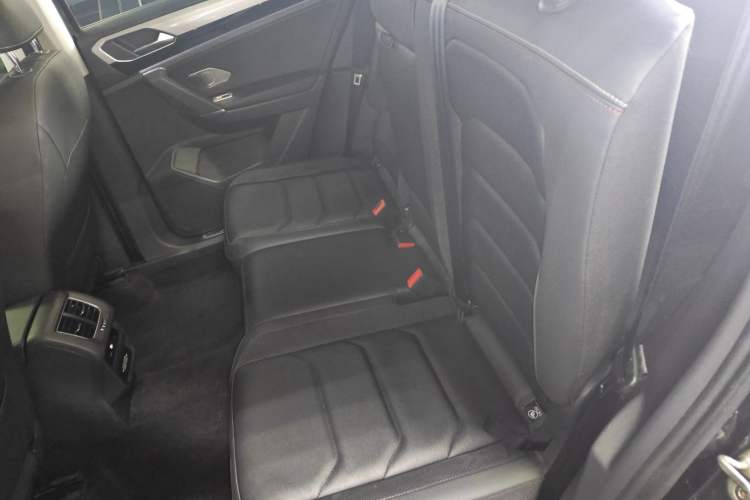 Used Volkswagen Tayron 2019 330TSI Two-Wheel Drive Luxury Model China VI Standard