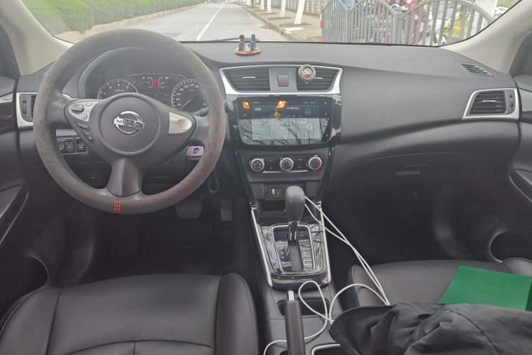 Used Nissan Sylphy 2019 Classic 1.6XL CVT Luxury Edition Center Console