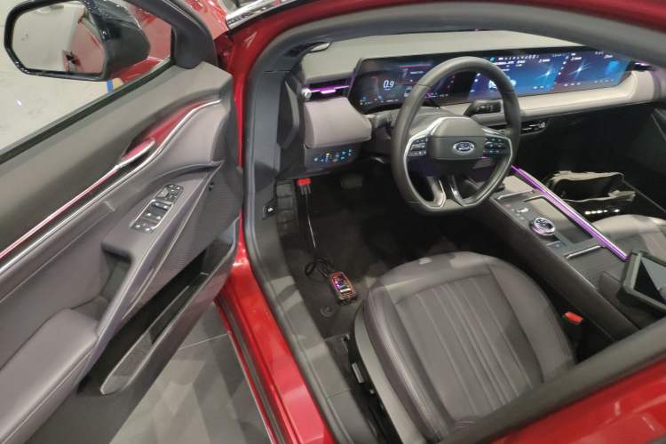 Used Ford Mondeo 2025 2.0T EcoBoost Ultimate Edition
