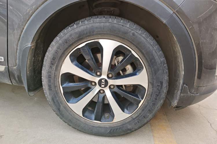 Used Kia Sorento 2015 Sorento L 2.2T Diesel 4WD Elite Edition 5 Seats China IV Standard