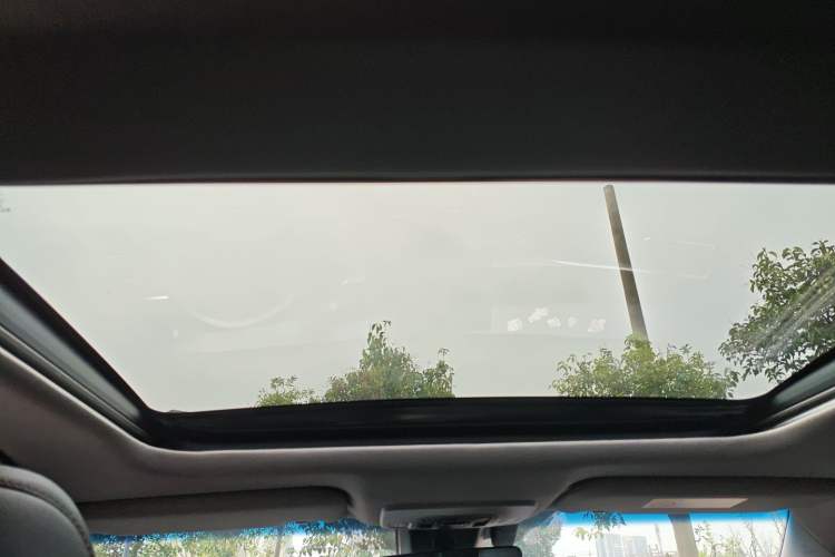 Used Toyota Camry 2023 2.5G Luxury Edition Headliner