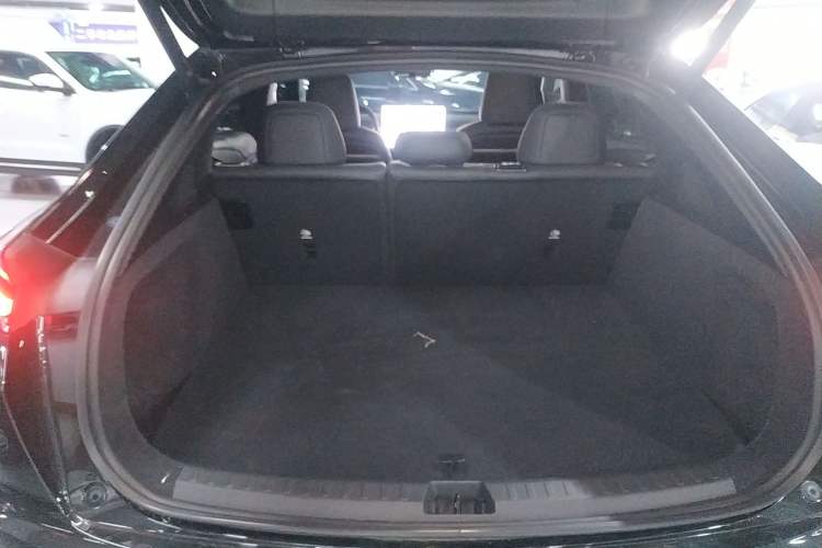 Used ONVO L60 2024 60 kWh Rear-Drive Version
