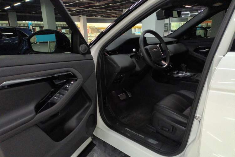 Used Land Rover Range Rover Evoque 2020 249 PS R-DYNAMIC SE Sport Technology Edition