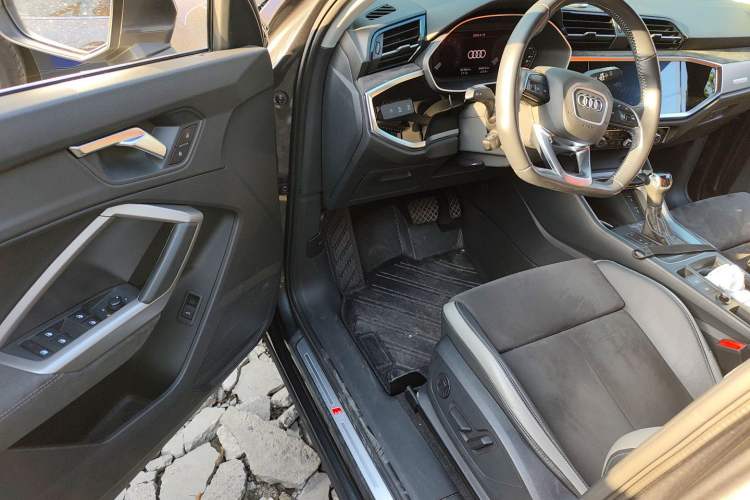 Used Audi Q3 2022 35 TFSI Fashion Dynamic Model
