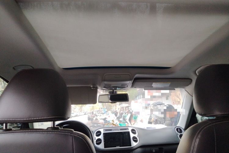 Used Volkswagen Tiguan 2016 300TSI Automatic All-Wheel Drive Luxury Edition Headliner