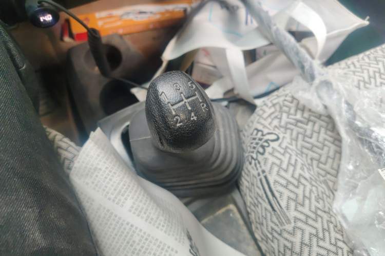 Used Dongfeng Xiaokang K05S  Gear Lever