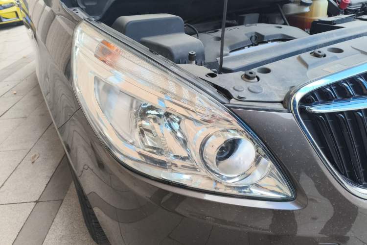 Used Buick GL8 2017 25S Luxury Version China V Standard Right Front Headlight