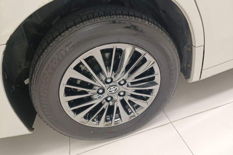 Used Toyota Alphard 2019 Dual-Engine 2.5L Luxury Edition
